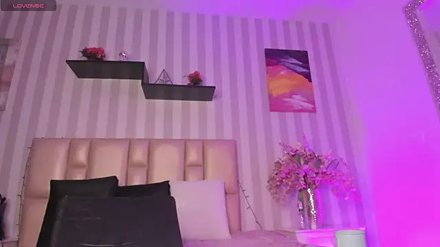 vayoleen online show from December 19, 2024, 12:23 pm