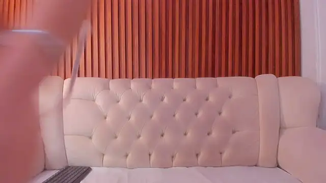 Snapshot of RosarioCruzz chatting on June 20, 2026, 5:49 pm RosarioCruzz online show from June 20, 2026, 5:49 pm