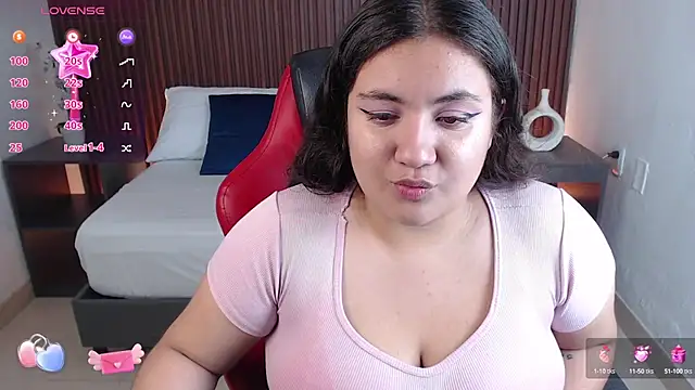 nadine russo online show from December 3, 2024, 7:11 pm