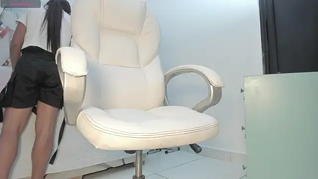 Snapshot of Victoriaa_millers chatting on July 9, 2026, 7:07 pm Victoriaa millers online show from July 9, 2026, 7:07 pm