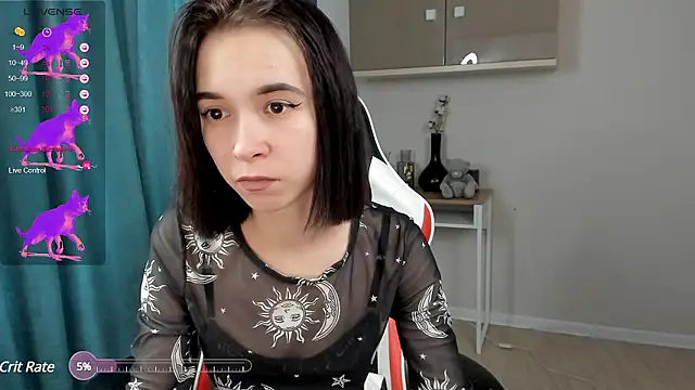 LilithStrangfor online show from December 8, 2024, 7:37 am