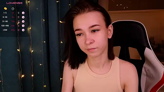 LilithStrangfor online show from December 27, 2024, 8:28 pm