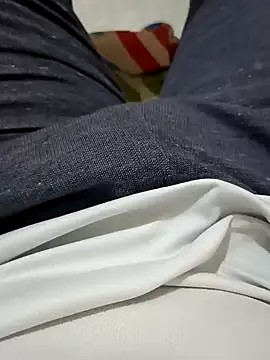 beautiful hands  online show from January 30, 2025, 4:24 pm