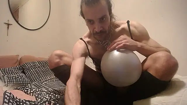 P4RtYBOII92 online show from January 14, 2026, 3:50 pm