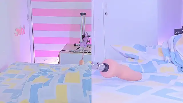 pamela cm online show from March 6, 2025, 1:27 am