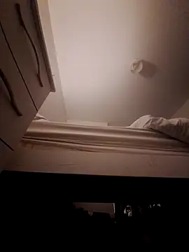 steb1980 online show from November 7, 2025, 11:05 pm