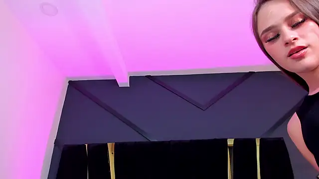 shaina vasquez online show from January 31, 2025, 9:48 am