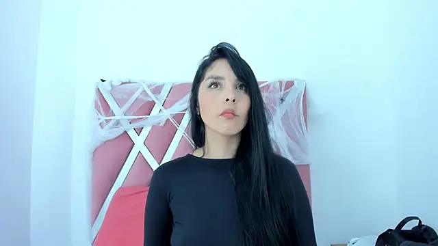  miaquevedo  online show from October 30, 2025, 12:17 pm