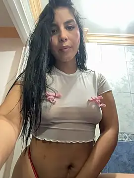  miaquevedo  online show from May 21, 2026, 12:56 pm