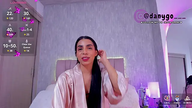 Snapshot of ZarianaEvanz chatting on March 15, 2025, 1:30 am ZarianaEvanz online show from March 15, 2025, 1:30 am