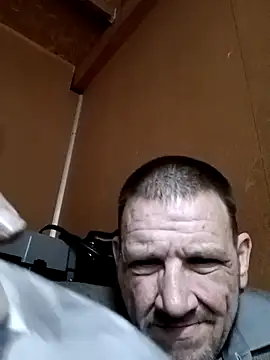 gettinit2wice online show from February 25, 2025, 5:25 pm