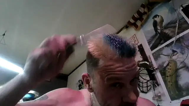 gettinit2wice online show from October 25, 2025, 1:29 pm