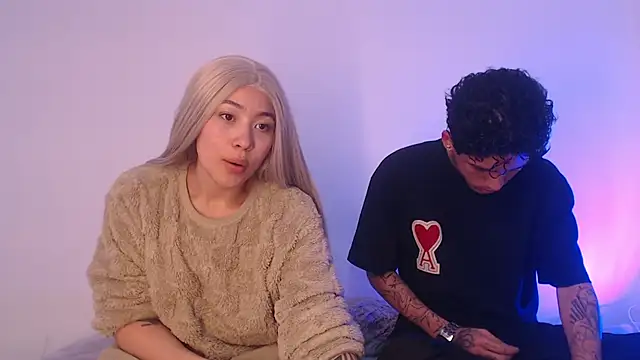 Sebas And Mila online show from September 19, 2025, 7:47 pm