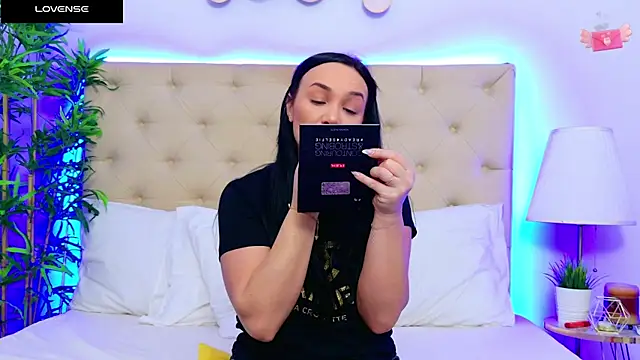 DaliyaArabian online show from January 23, 2025, 12:41 pm