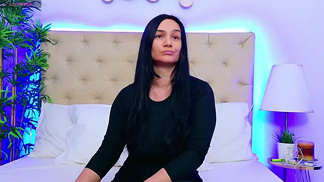 DaliyaArabian online show from January 28, 2025, 12:54 pm