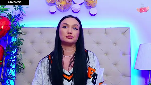 DaliyaArabian online show from February 19, 2025, 7:16 pm