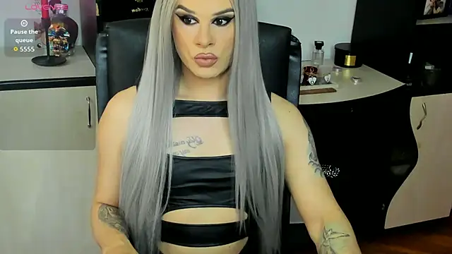 Snapshot of EvelynLexy chatting on May 17, 2026, 4:14 pm EvelynLexy online show from May 17, 2026, 4:14 pm