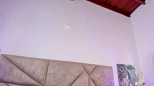 Salomesimos1 online show from February 5, 2025, 4:25 pm