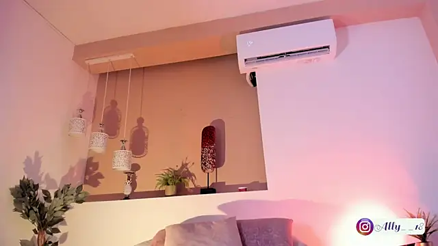 Ally addams online show from September 15, 2025, 4:23 am