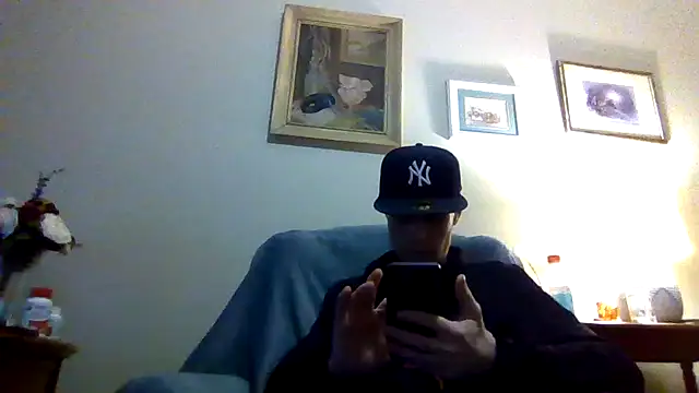 Snapshot of kollzCloudzz chatting on June 17, 2026, 7:44 am kollzCloudzz online show from June 17, 2026, 7:44 am