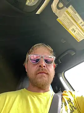 Mcpussypounder211 online show from June 24, 2026, 9:25 pm