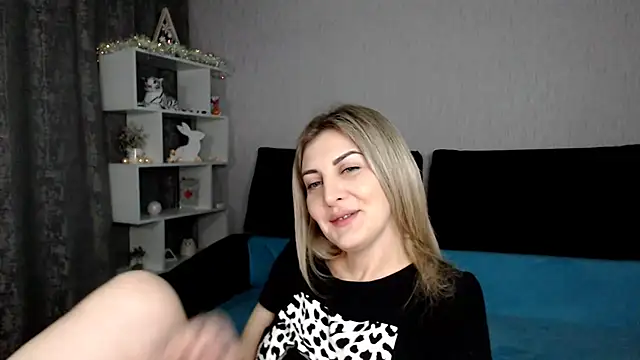 Amelia Harper online show from January 13, 2025, 8:48 pm