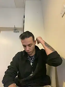 Alexandrupgixx online show from January 14, 2025, 2:29 am
