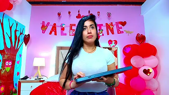 Miia harper  online show from February 13, 2025, 3:18 am