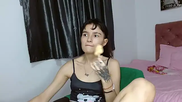 saritapretyy online show from March 15, 2025, 9:49 pm