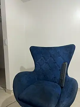 karenlennox1 online show from February 23, 2026, 1:14 am