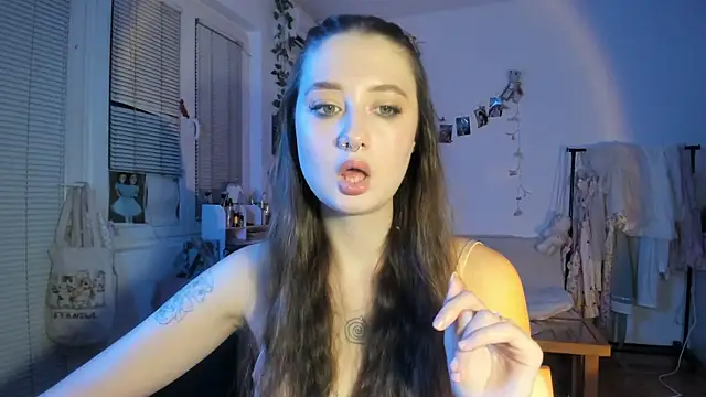 Jenny darling love online show from October 4, 2025, 6:28 pm