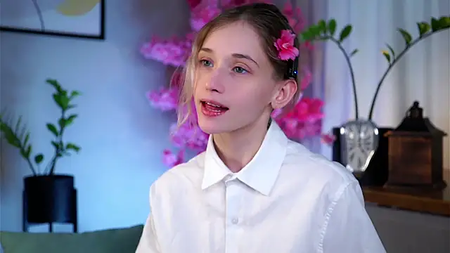 EdlinHargus online show from March 1, 2025, 7:51 am