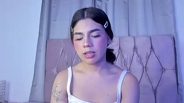 Ashley piinkk  online show from February 2, 2025, 8:02 am