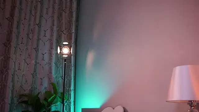 UmaTruewoman online show from January 22, 2025, 12:27 pm