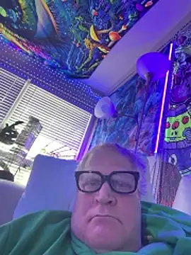 Mimmoromeo1973 online show from February 9, 2026, 6:34 pm