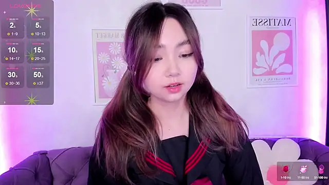 Fluffy Rose online show from March 10, 2025, 1:45 am