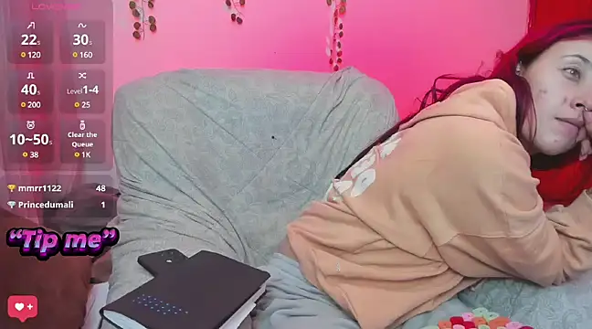 bonnie moon  online show from December 4, 2024, 12:08 am