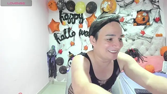 tania lucia1 online show from October 24, 2025, 3:58 am