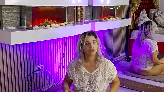 Snapshot of SweetMissXXX chatting on November 8, 2025, 11:21 am SweetMissXXX online show from November 8, 2025, 11:21 am