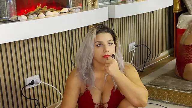 Snapshot of SweetMissXXX chatting on November 19, 2025, 7:41 am SweetMissXXX online show from November 19, 2025, 7:41 am