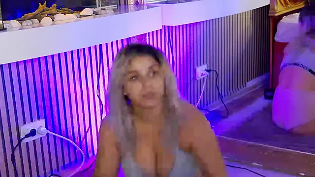 Snapshot of SweetMissXXX chatting on November 23, 2025, 10:26 am SweetMissXXX online show from November 23, 2025, 10:26 am