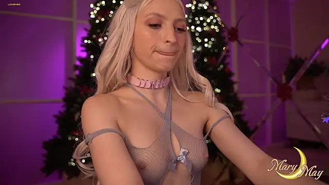 marylunamay online show from January 2, 2025, 1:49 am