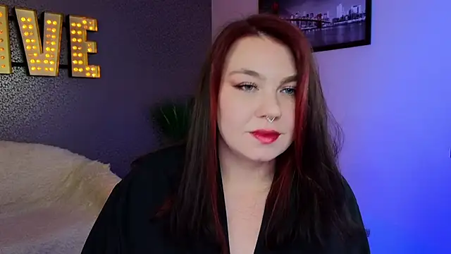 Lilumytrend online show from February 27, 2025, 12:13 pm