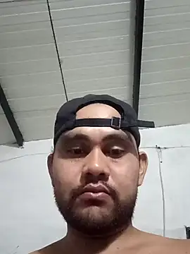 travieso2893 online show from September 24, 2025, 3:43 am