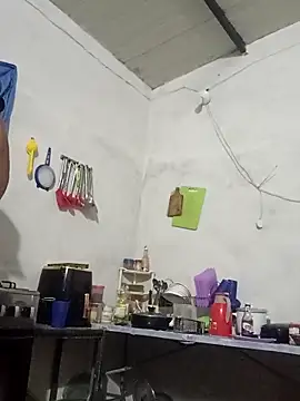 travieso2893 online show from September 30, 2025, 3:22 am