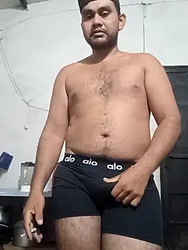 travieso2893 online show from November 14, 2025, 6:45 am