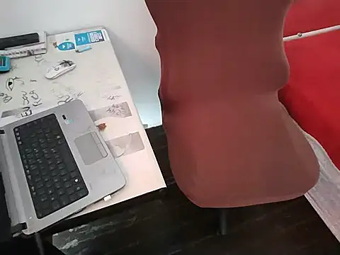 morenaindiaofc online show from November 3, 2025, 4:30 pm