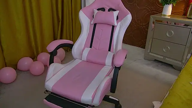 IrisMonn online show from January 27, 2025, 12:16 pm