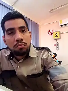 Snapshot of EnriquePersian197 chatting on January 30, 2025, 6:43 pm EnriquePersian197 online show from January 30, 2025, 6:43 pm