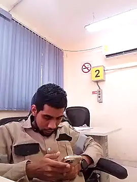 Snapshot of EnriquePersian197 chatting on February 10, 2025, 6:24 pm EnriquePersian197 online show from February 10, 2025, 6:24 pm